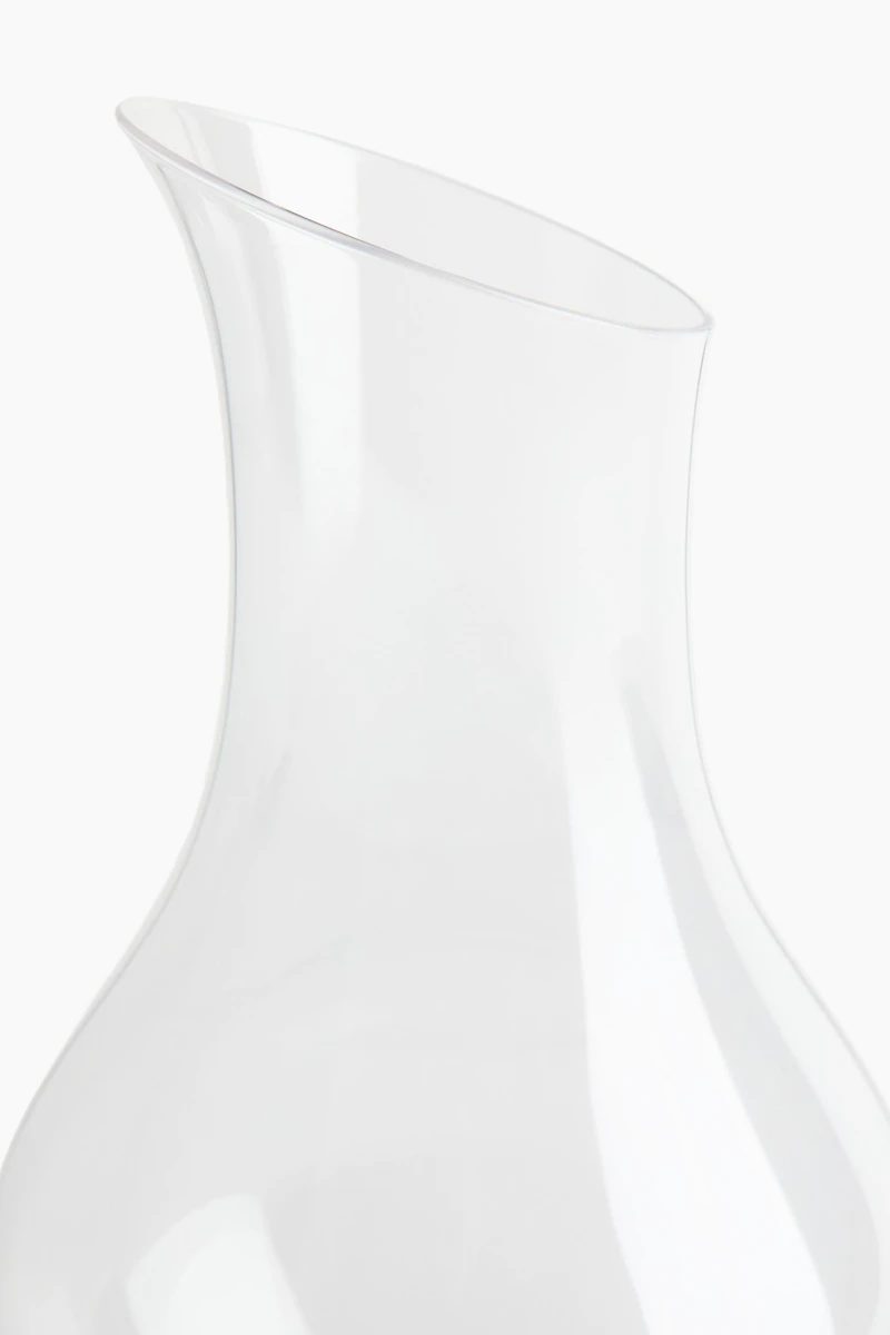 Delicate Wine Decanter