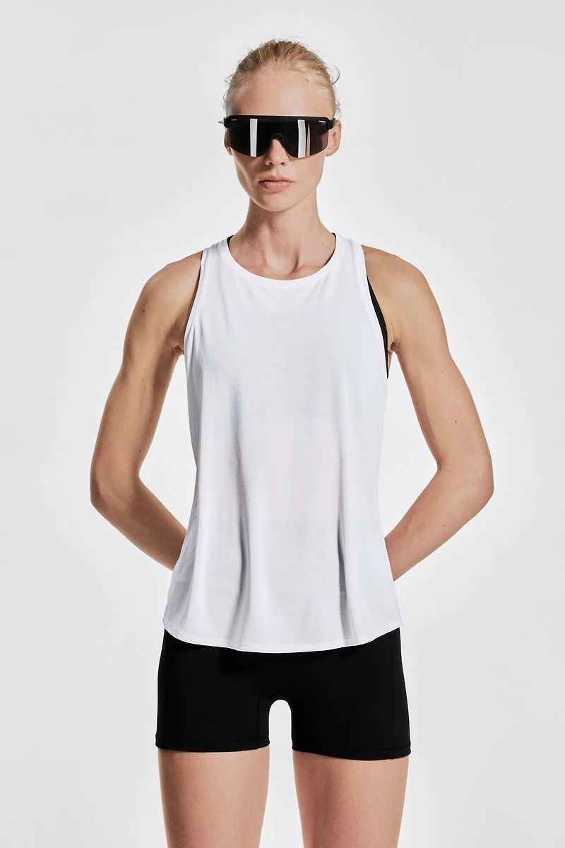 Sports Tank Top with DryMove™