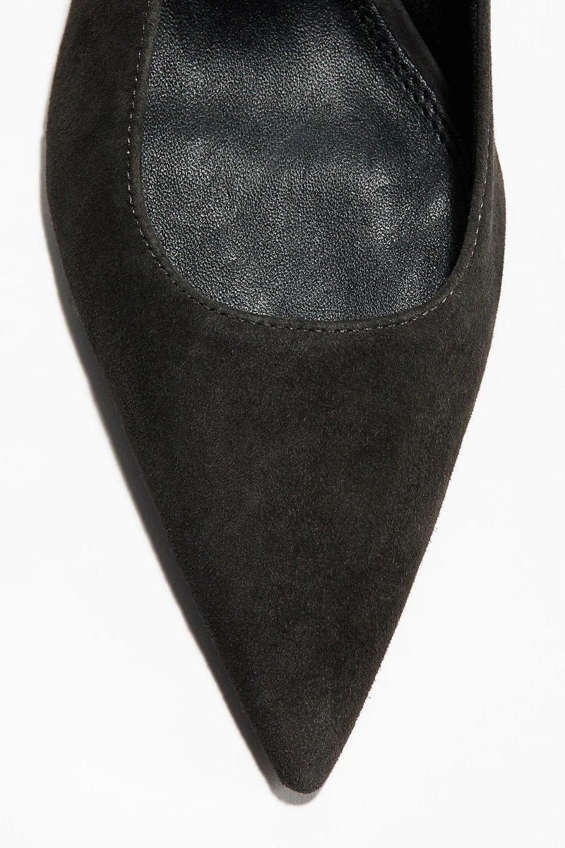 Escarpins en cuir velours avec bride arrière