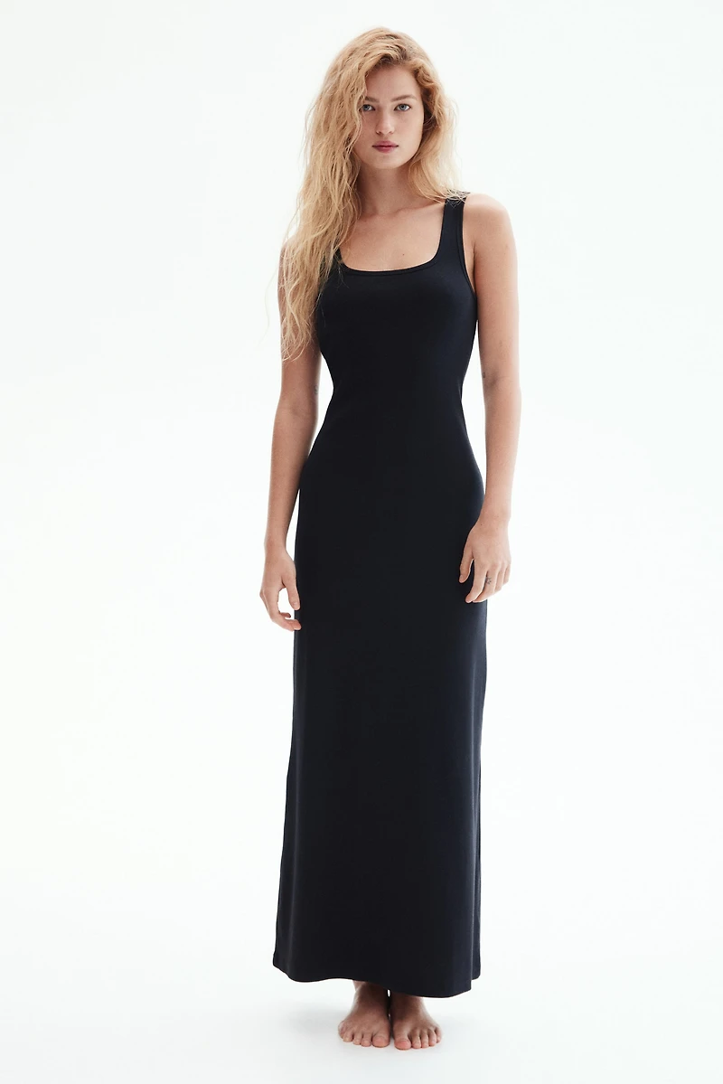 Sleeveless Maxi Dress