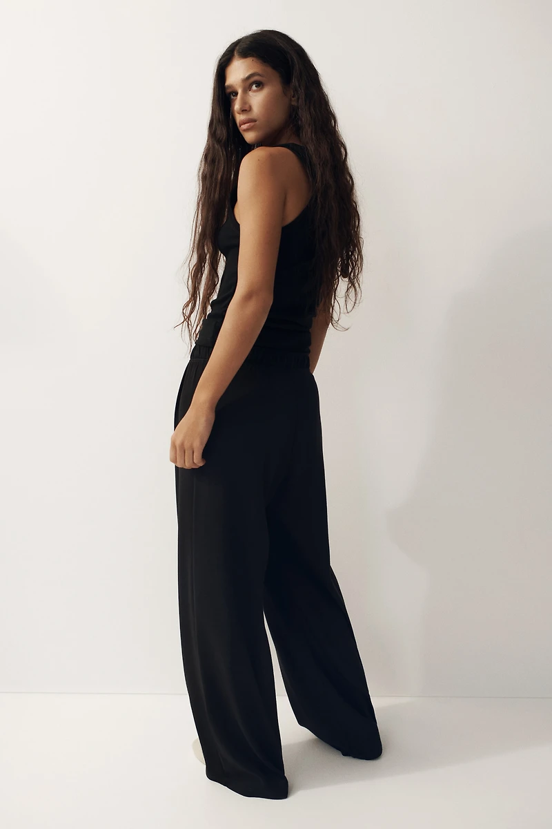 Wide-Leg Pull-On Pants
