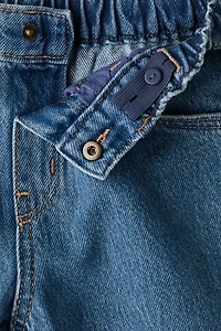 Short de longueur genou en denim