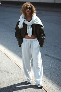 Sports Sweatpants with DryMove™
