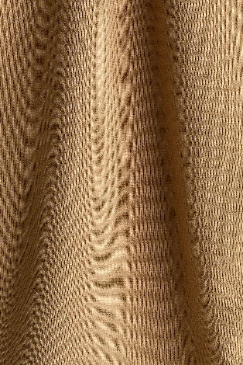 Haut à effet drapé avec écharpe