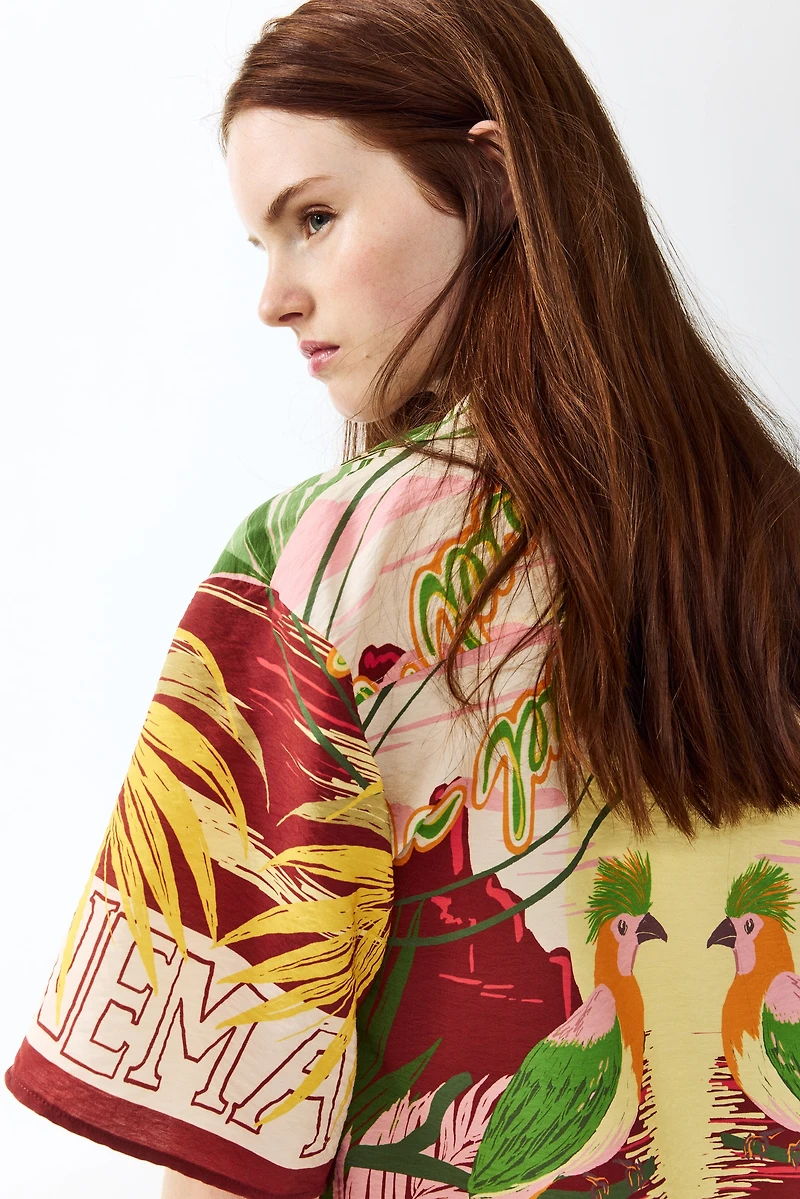 Short-Sleeved Patterned Shirt