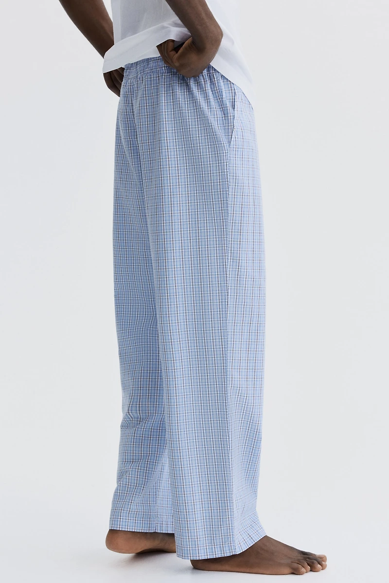 T-shirt et pantalon de pyjama