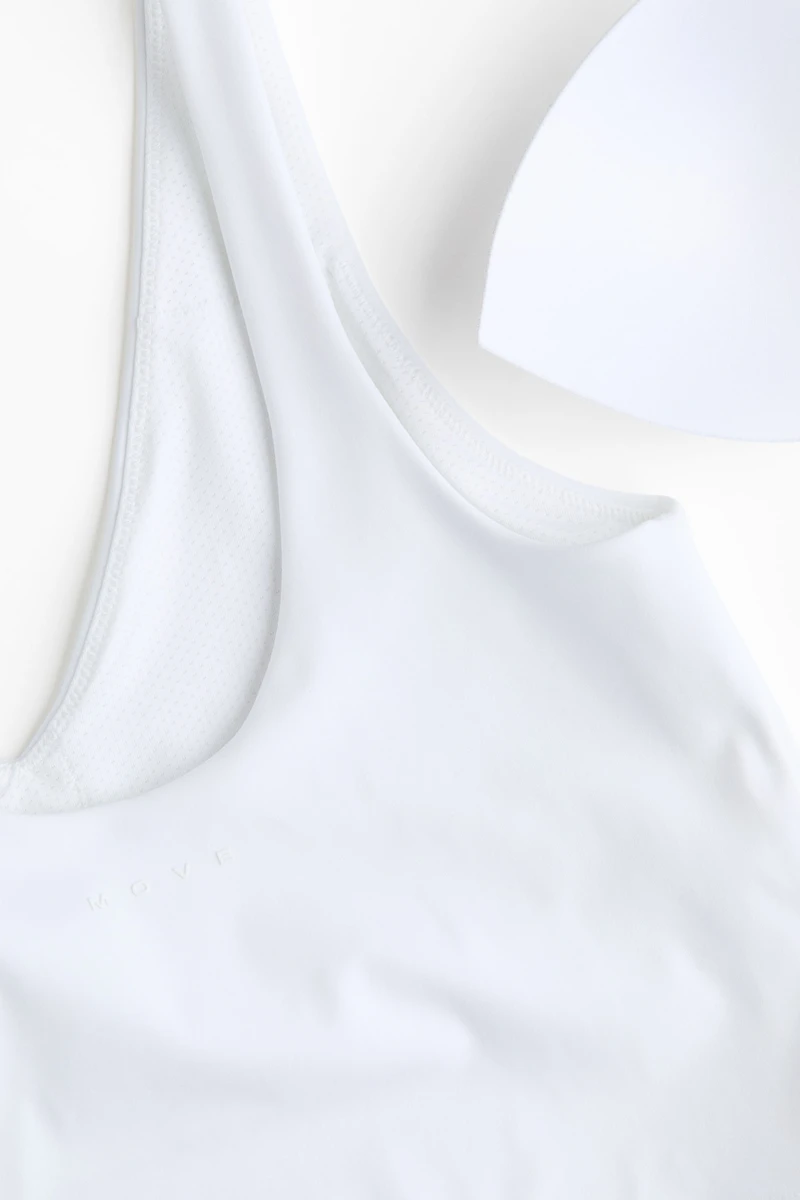 Shelf-Bra Sports Top with SculptMove™