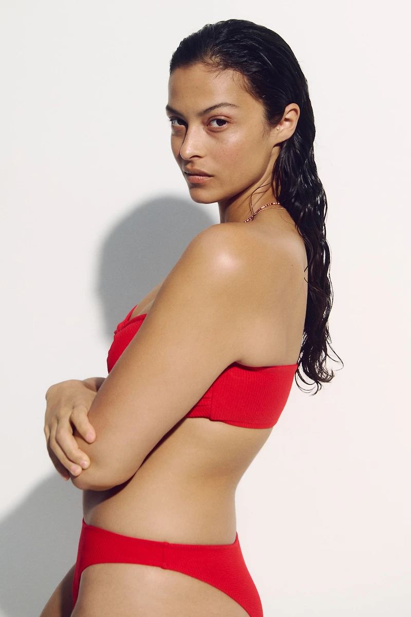 Haut de maillot bandeau coussiné