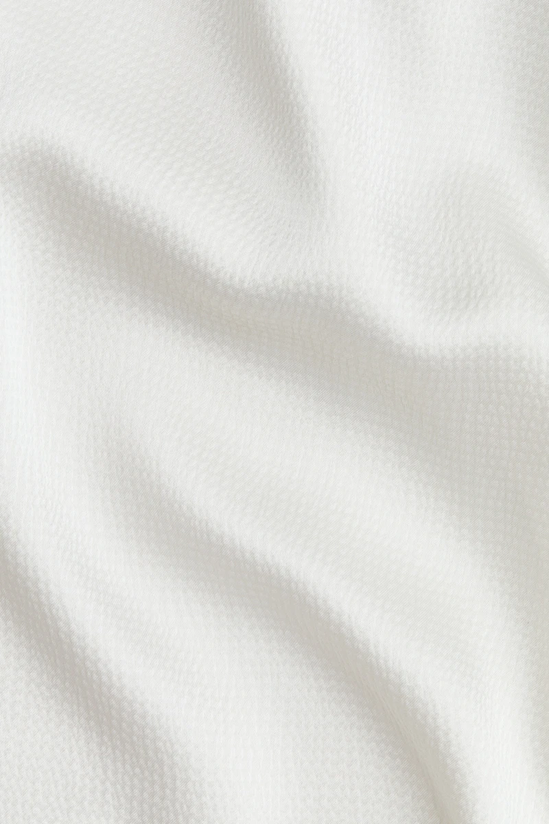 Blouse à encolure bénitier