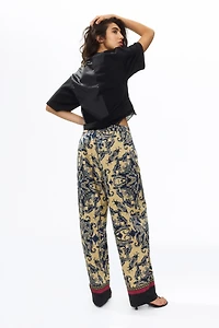 Barrel-Leg Drawstring Pants