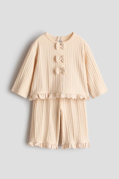 Ensemble 2 pièces en tricot avec boucles