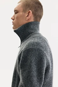 Chandail classique à fermeture éclair