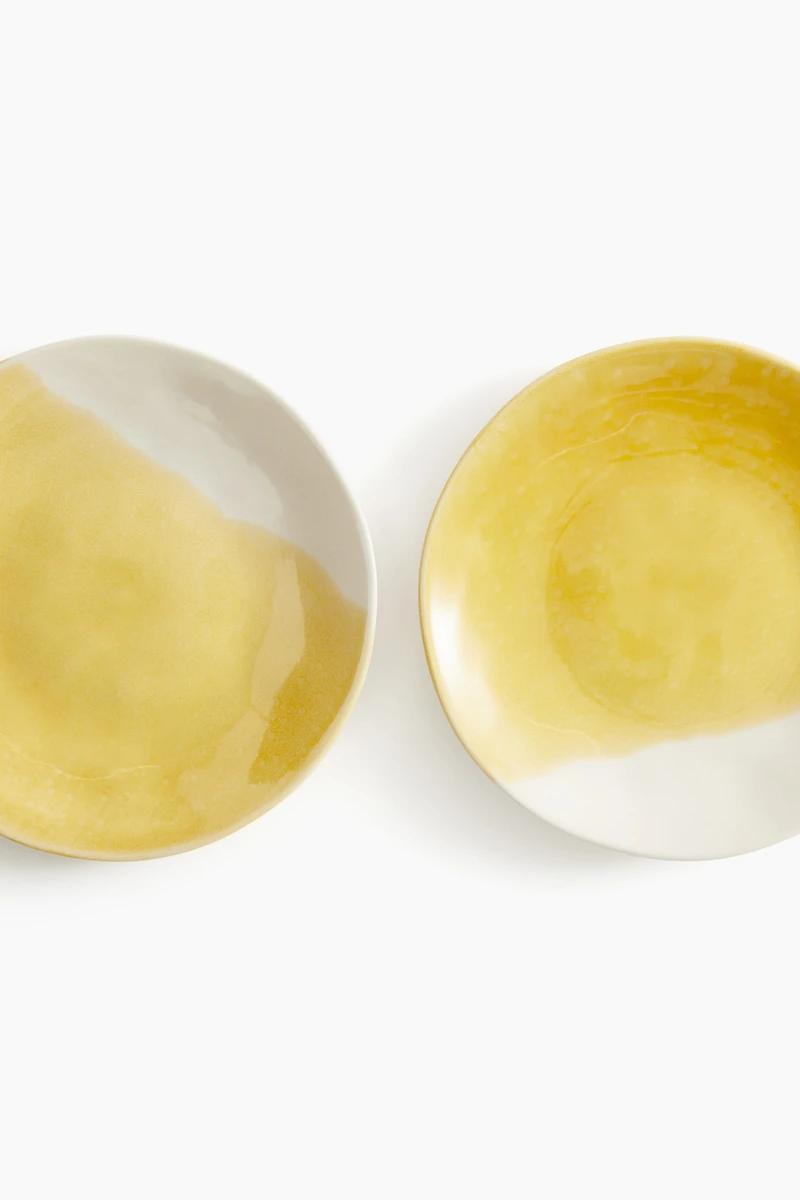 Assiette peinte à la main en grès cérame