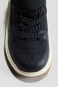 Chaussures de sport montantes et imperméables