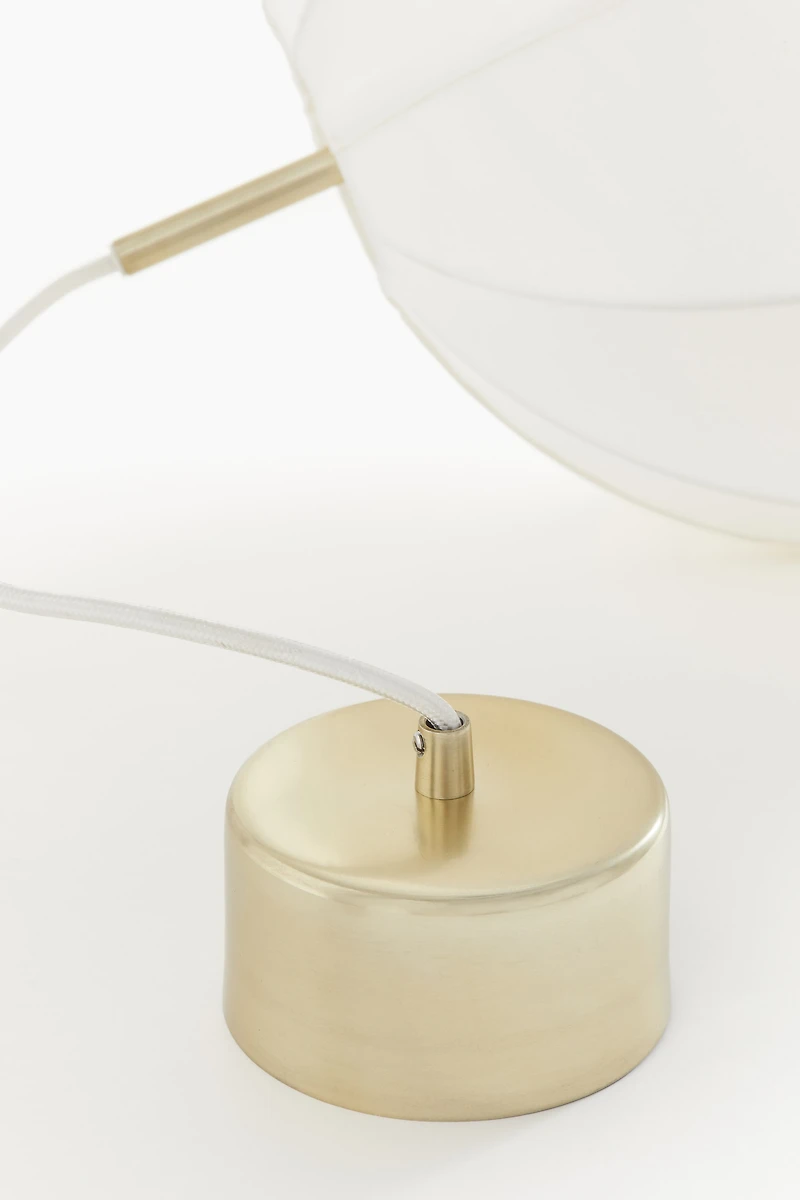 Fabric/metal pendant light
