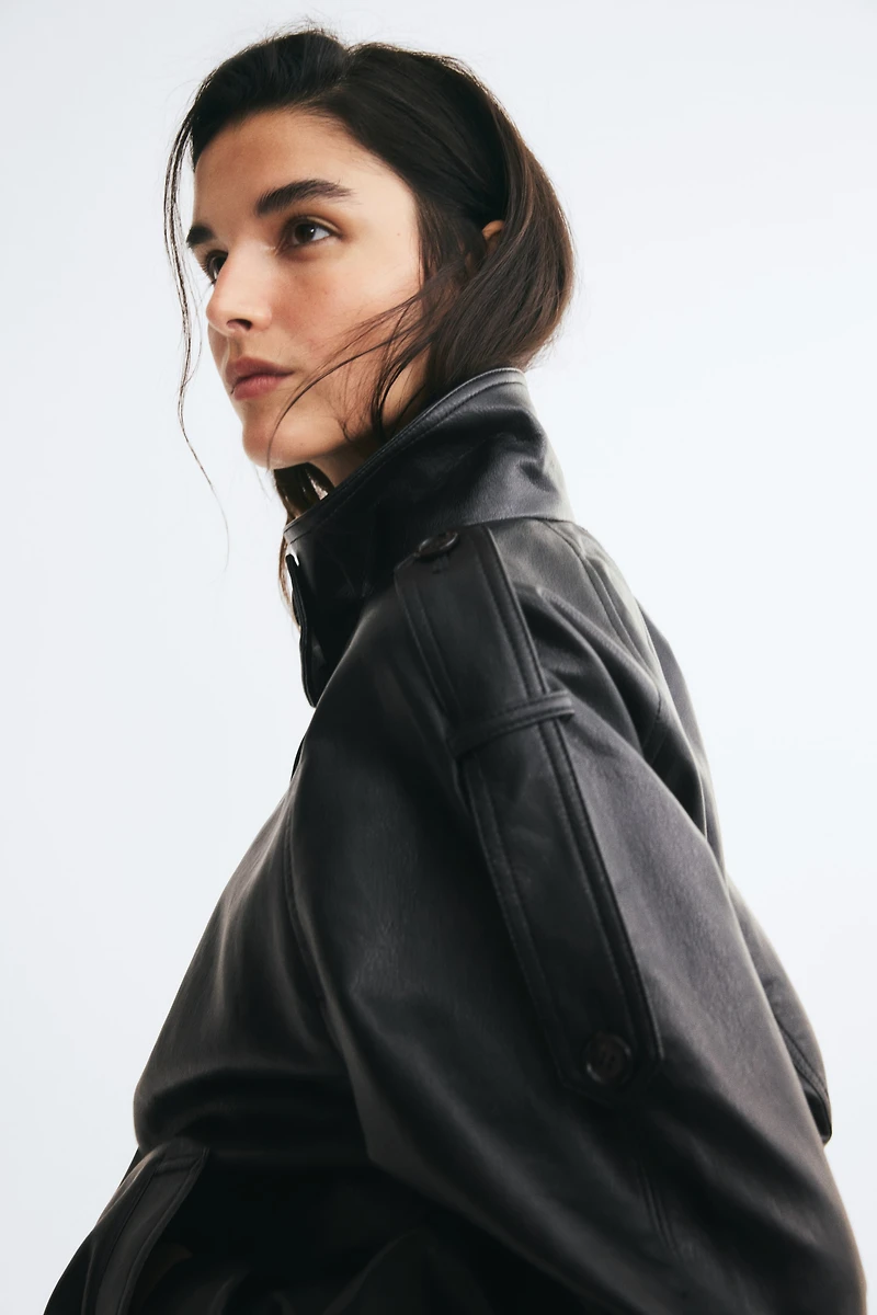 Veste ample en tissu enduit