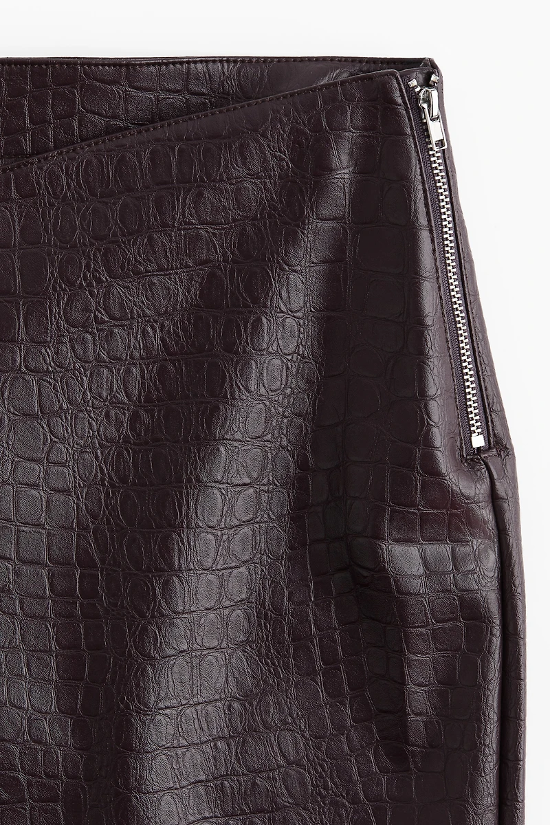 Straight Coated Pants