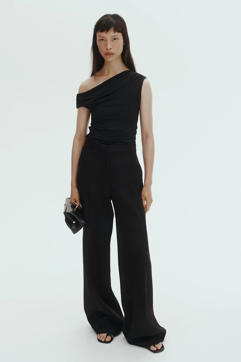 Haut asymétrique à effet drapé