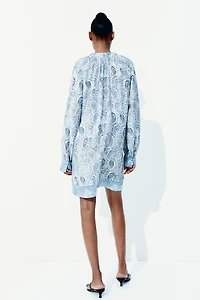 Robe tunique avec ceinture à nouer