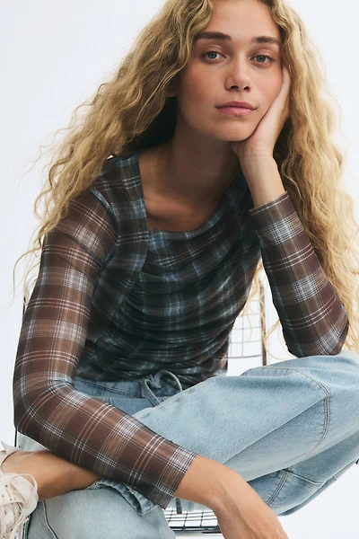 Haut asymétrique en filet