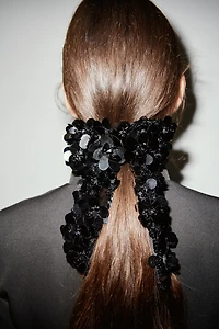 Barrette avec boucle à sequins
