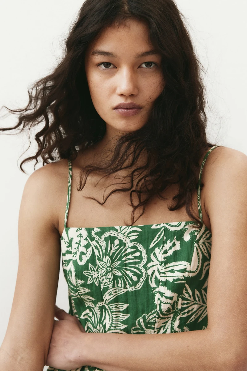Robe midi à bretelles fines