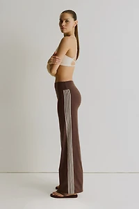 Wide-Leg Sports Leggings with SoftMove™
