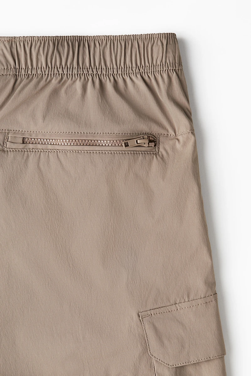 Pantalon cargo coupe classique en nylon