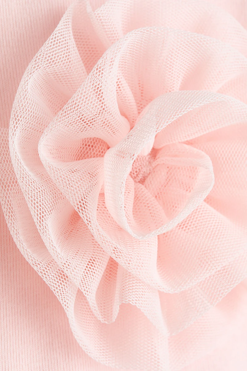 Haut avec appliqué en tulle