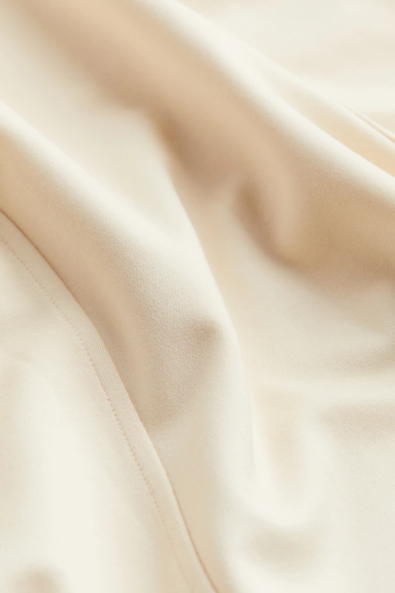 Robe à encolure carrée en jersey