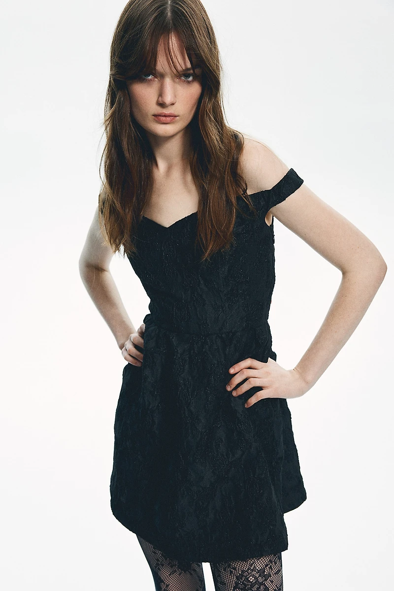 Robe en tissu jacquard