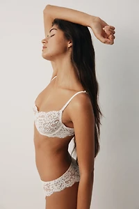 Soutien-gorge en dentelle avec armatures