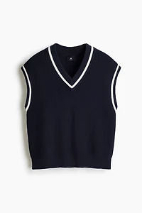 Loose-Fit Knit Sweater Vest