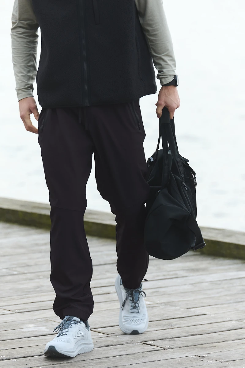 Sports Joggers with DryMove™