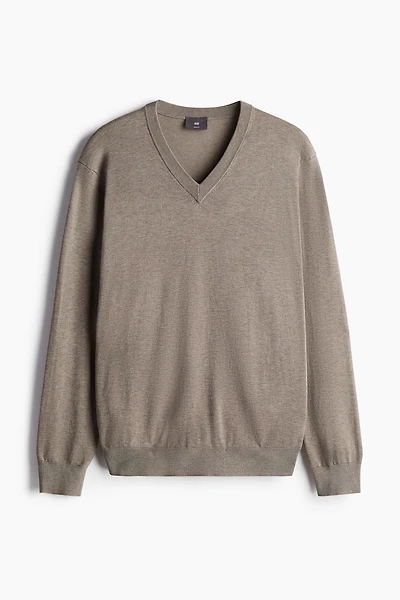 Slim Fit Fine-Knit V-Neck Sweater