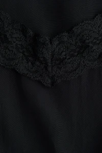 Blouse avec dentelle