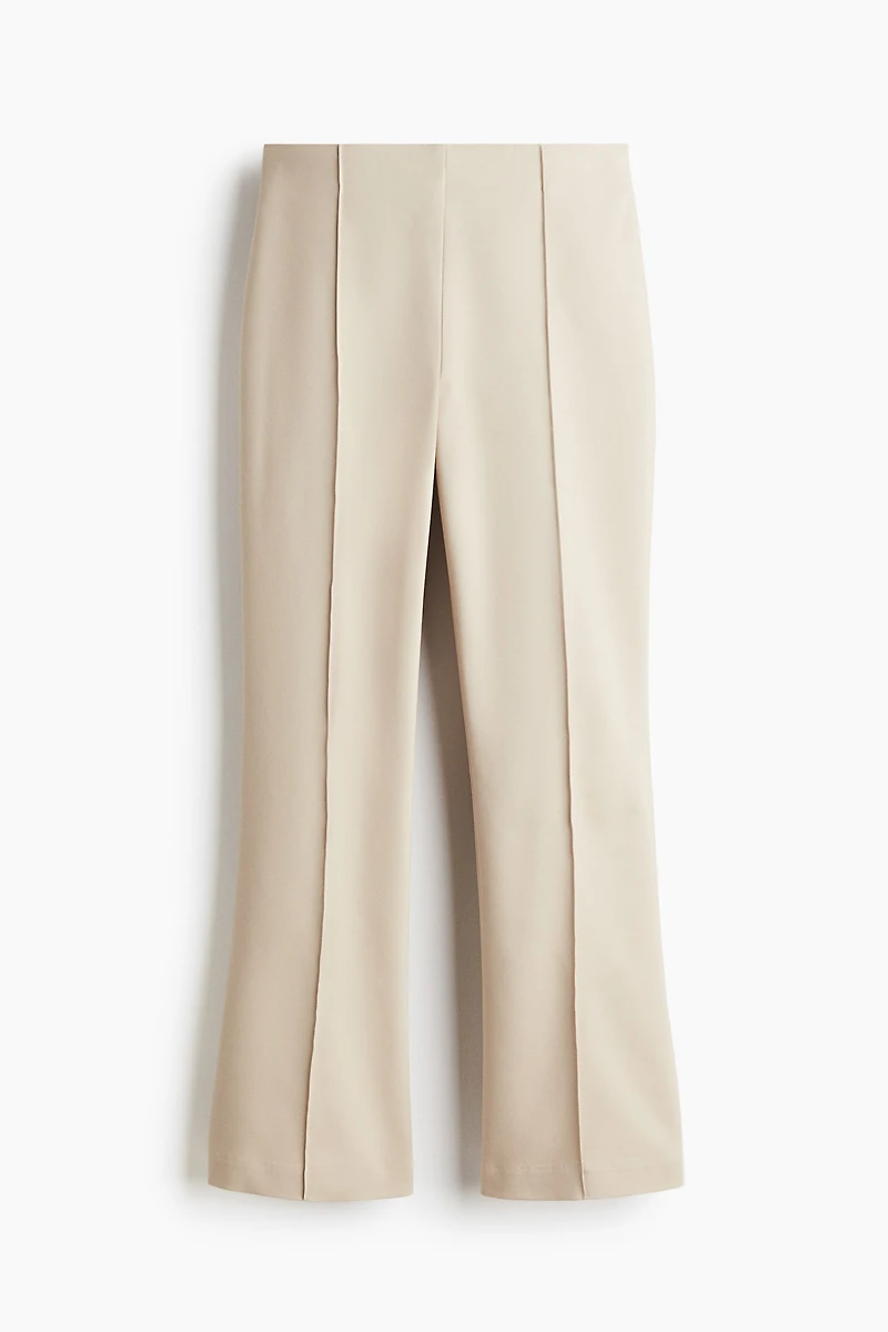 Pantalon évasé avec plis devant