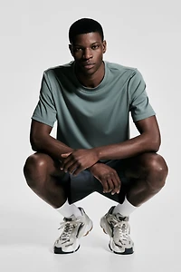 Regular-Fit Sports Shirt with DryMove™