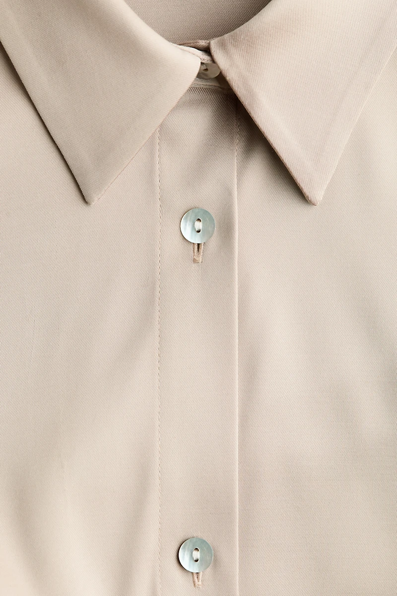 Chemise ajustée en sergé