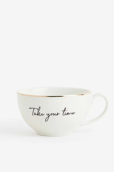 Tasse en porcelaine