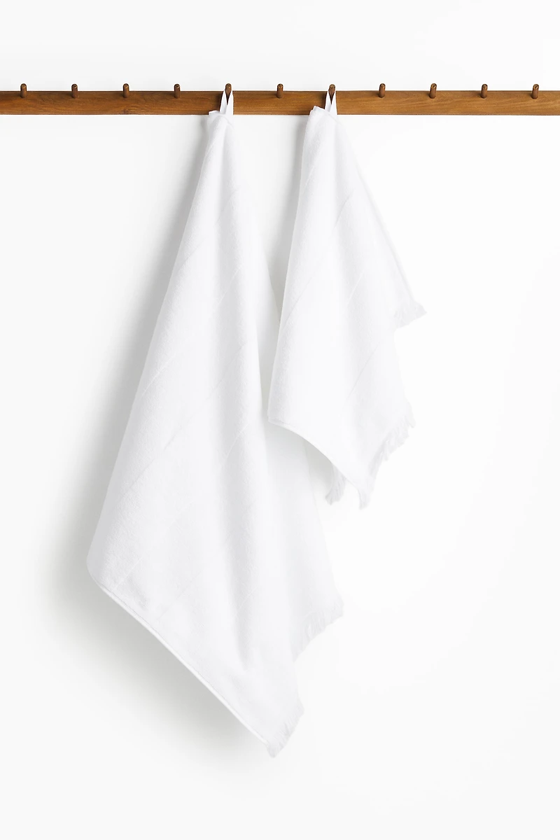 Serviette de bain en coton éponge
