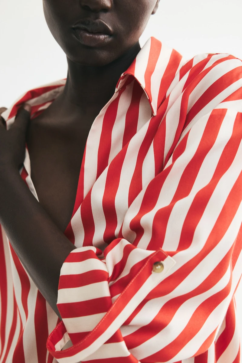 Oversized Pullover Shirt