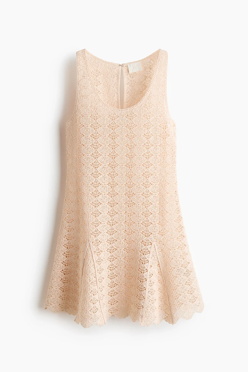 Robe à plis godets en tricot d'aspect crocheté