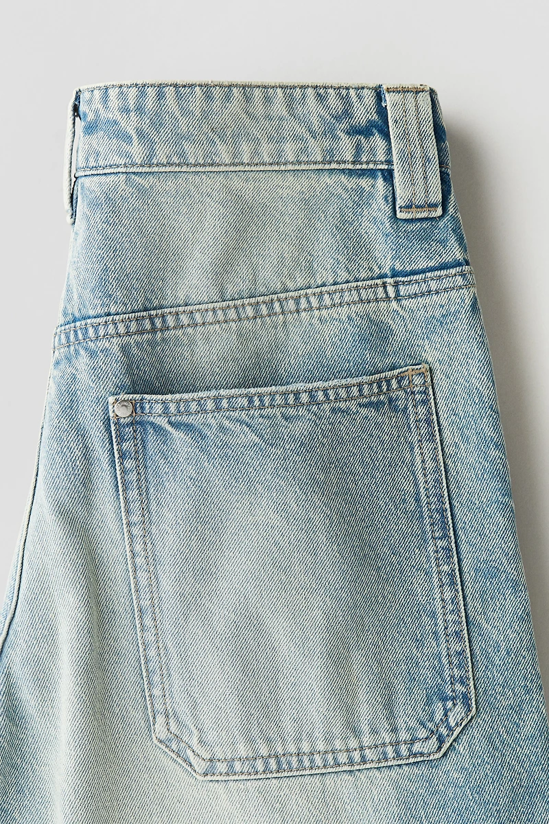 Jean cargo à coupe ample