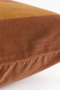 Housse de coussin rayée en velours