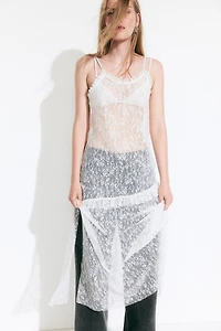 Robe à volant en dentelle