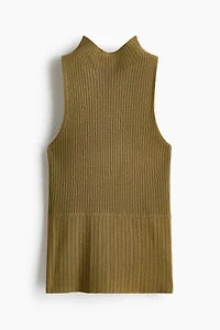 Haut en tricot côtelé avec col cheminée