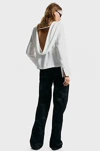 Blouse à dos bénitier avec perles de fantaisie