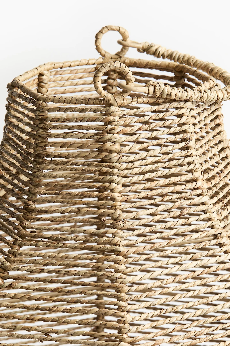 Extra-large seagrass lantern