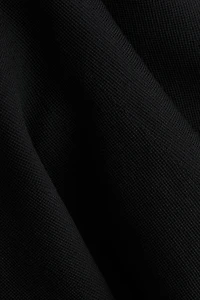 Haut péplum à épaules dénudées